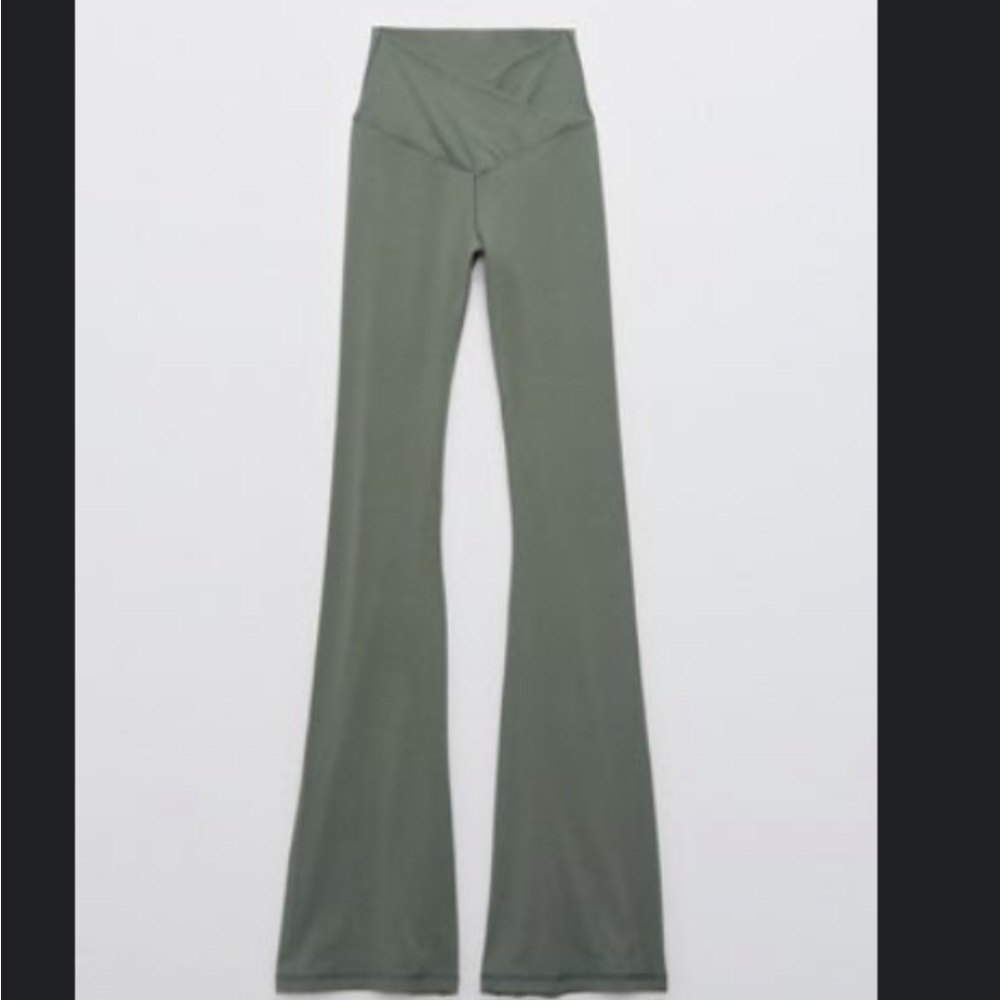 OFFLINE By Aerie Real Me High Waisted Crossover Flare Legging